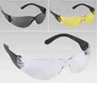 Lunettes de protection sans monture JSP de forme fortement rallongée en arrière-BOLLÉ, Degré de protection 5-UNIVET-SWISS ONE-Lunettes de protection JSP, de forme fortement rallongée en arrière-UNICO GRABER-Lunettes de protection ARTILUX- 3M PELTOR-BOLLÉ ultra-légères-UNIVET en polycarbonate incolore antibuée résistant aux rayures-Lunettes de protection 3M en polycarbonate incolore résistant aux rayures-UNICO-UNICO GRABER-HONEYWELL-SWISS ONE-ARTILUX